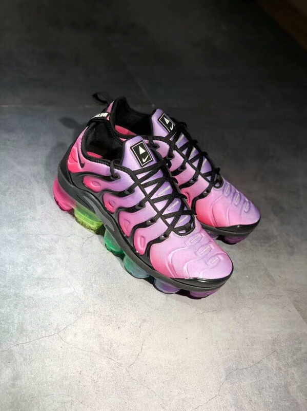 Authentic Nike Air Vapormax Plus women 1 